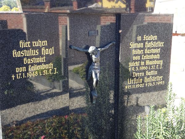 Klicken Sie zuerst in den Kreismittelpunkt, dann an irgendeiner Stelle auf den Kreis selbst.